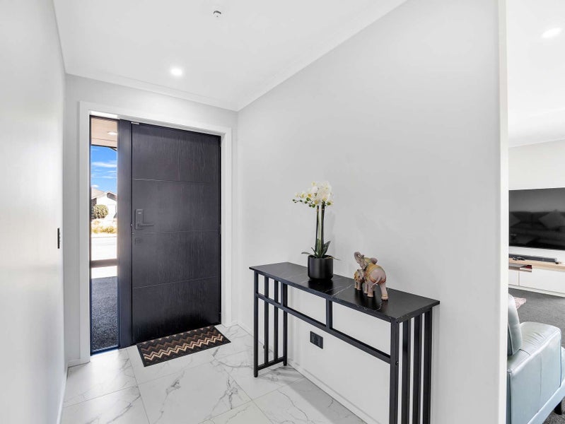 330 Halswell Junction Road, Halswell, Christchurch - Carousel 2