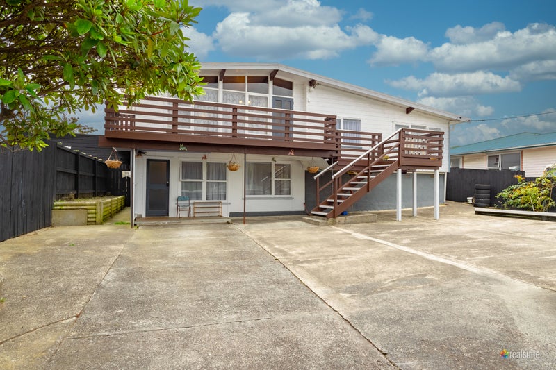 91 Driver Crescent, Cannons Creek, Porirua - Carousel 1