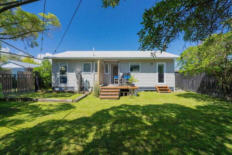 78A Atkinson Avenue, Otaki Beach, Otaki - Carousel 1