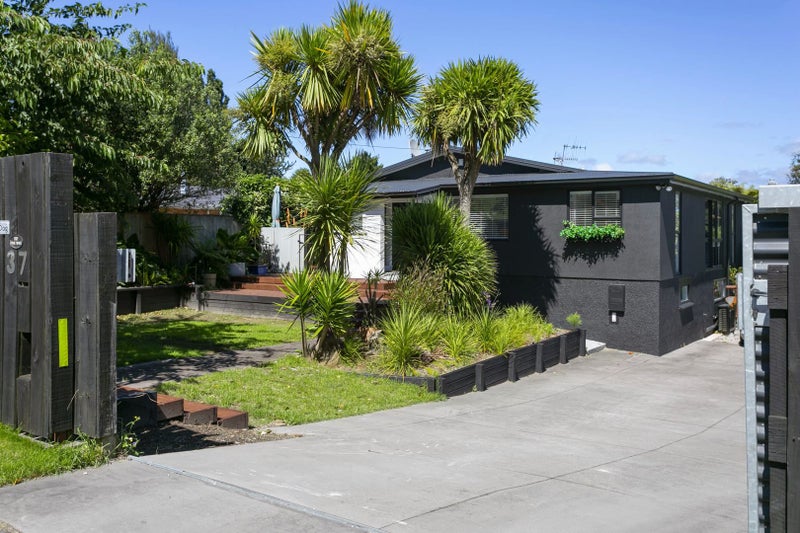 37 Tamatea Road, Taupo, Taupo - Carousel 1