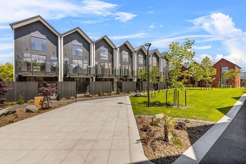 3/11 Donald Place, St Albans, Christchurch - Carousel 1