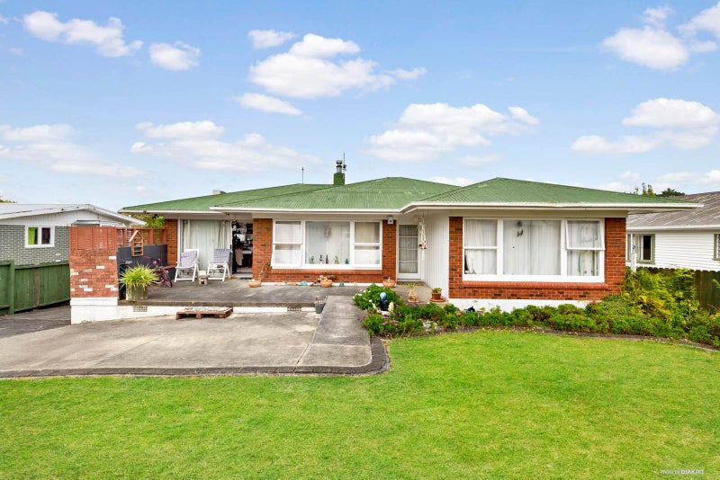 32 McLeod Road, Weymouth, Auckland - Carousel 1
