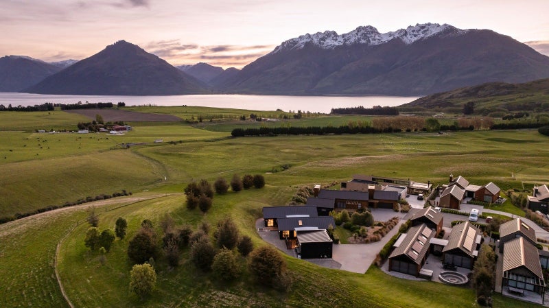 37 Hackett Road, Jacks Point, Queenstown - Carousel 24