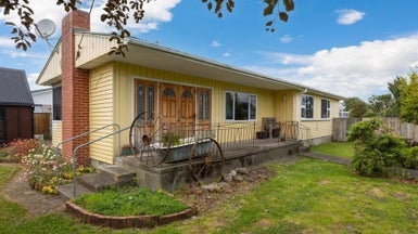 72 Salisbury Street, Levin, Levin - Carousel 1