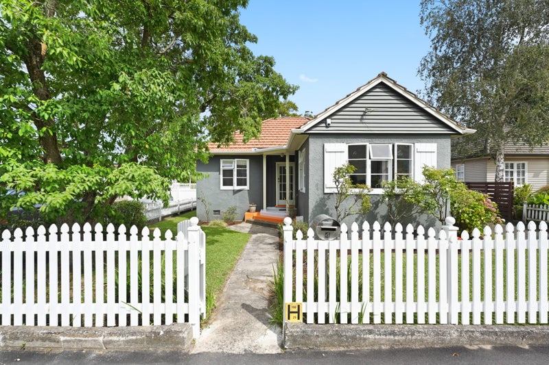 4 Valley Terrace, Hamilton Central, Hamilton - Carousel 1