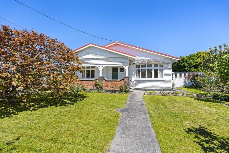 6 French Street, Moturoa, New Plymouth - Carousel 1