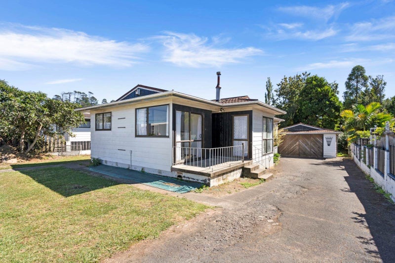 571 Swanson Road, Ranui, Auckland - Carousel 1