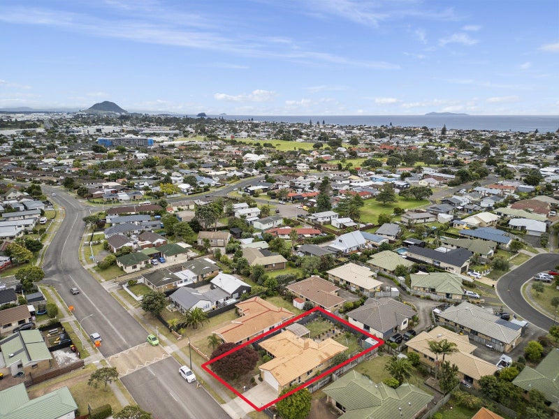 113 Gloucester Road, Mount Maunganui, Mount Maunganui - Carousel 2