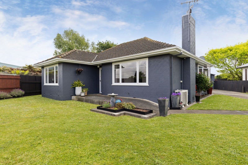 19 Battersea Place, Roslyn, Palmerston North - Carousel 1