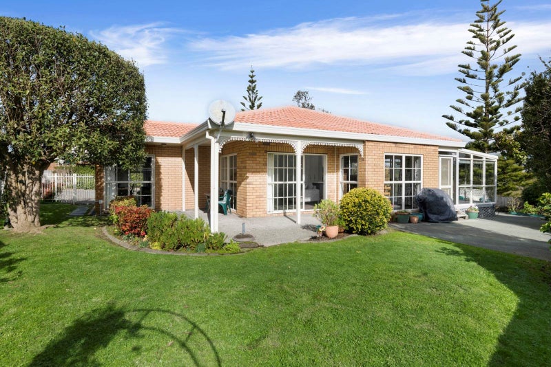 166 Lakeside Drive, Orewa, Orewa - Carousel 1