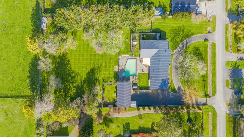 10 France Road, Longlands, Hastings - Carousel 2