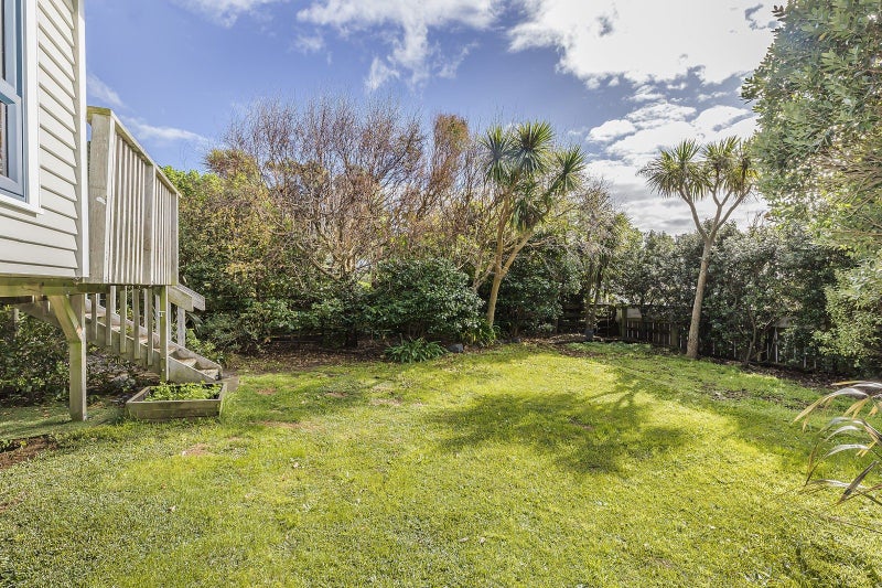 25 Pinnacle Street, Seatoun, Wellington - Carousel 2