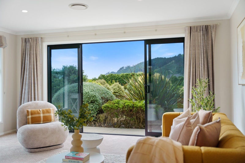 38 Mountain View Drive, Otaki - Carousel 2