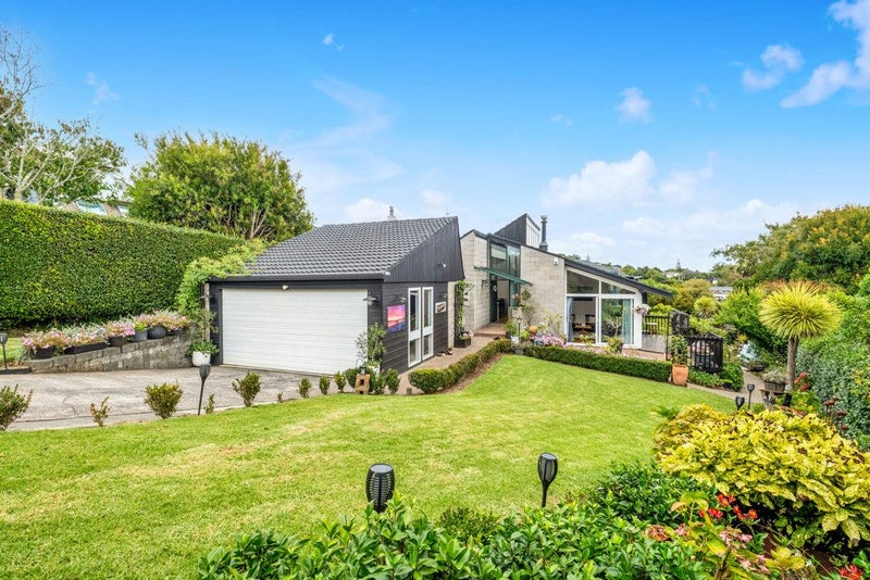 178 Bleakhouse Road, Mellons Bay, Auckland - Carousel 1