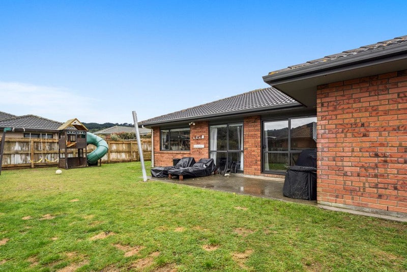 22 Percy Kinsman Crescent, Riverstone Terraces, Upper Hutt - Carousel 2