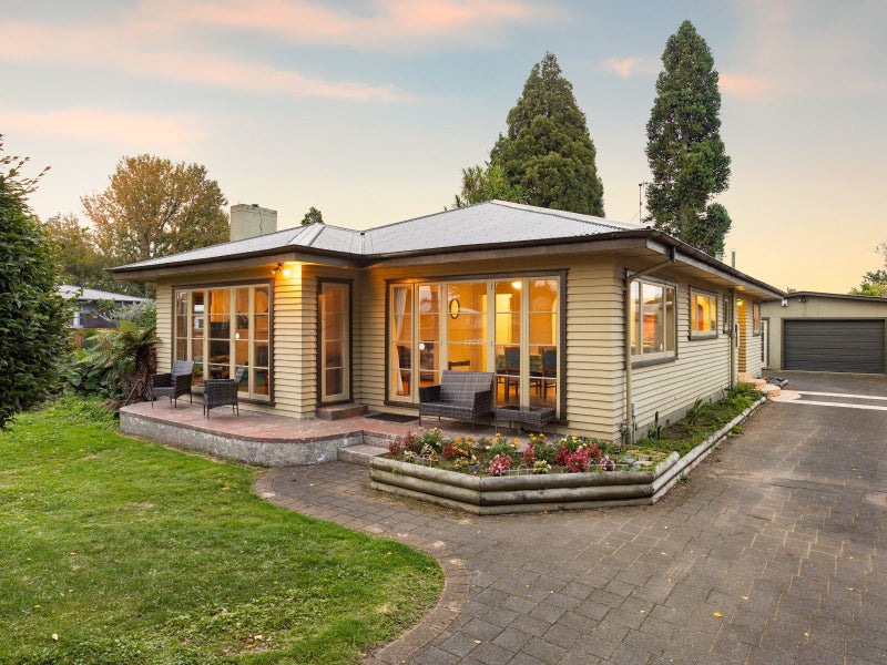 63 Brookfield Street, Hamilton East, Hamilton - Carousel 1