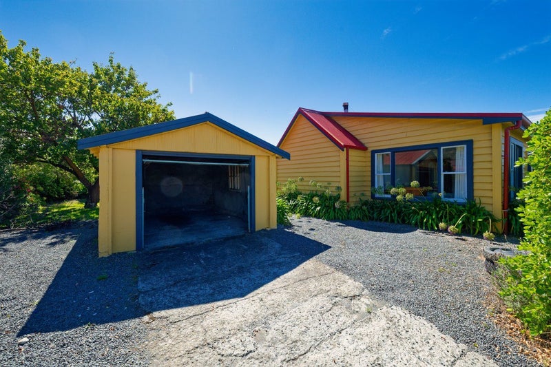 14 Yarmouth Street, Kaikoura - Carousel 1