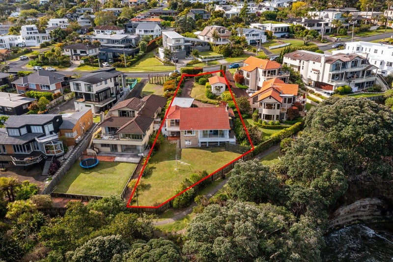 5 Churchill Road, Murrays Bay, Auckland - Carousel 2