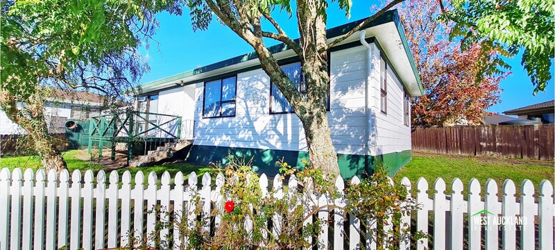 1/67 Luanda Drive, Ranui, Auckland - Carousel 1