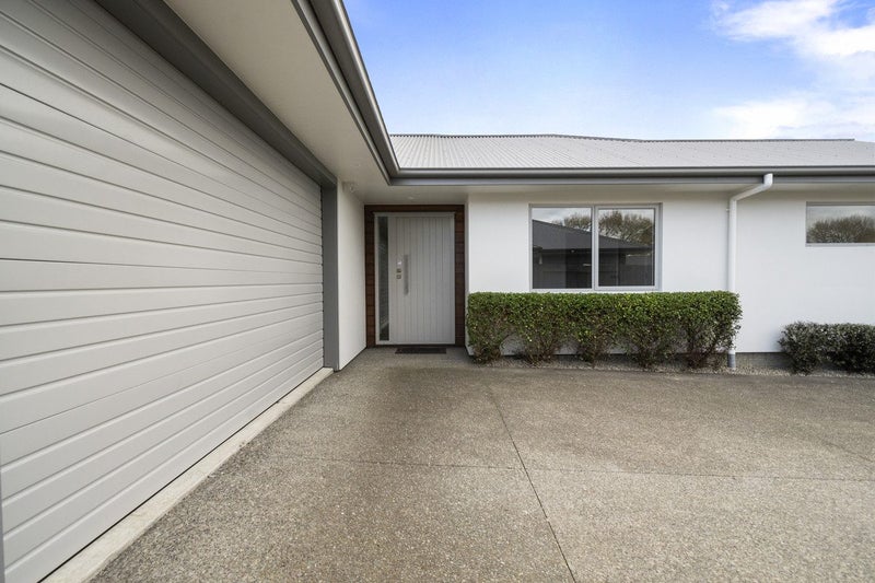 2 Serenity Crescent, Kelvin Grove, Palmerston North - Carousel 27
