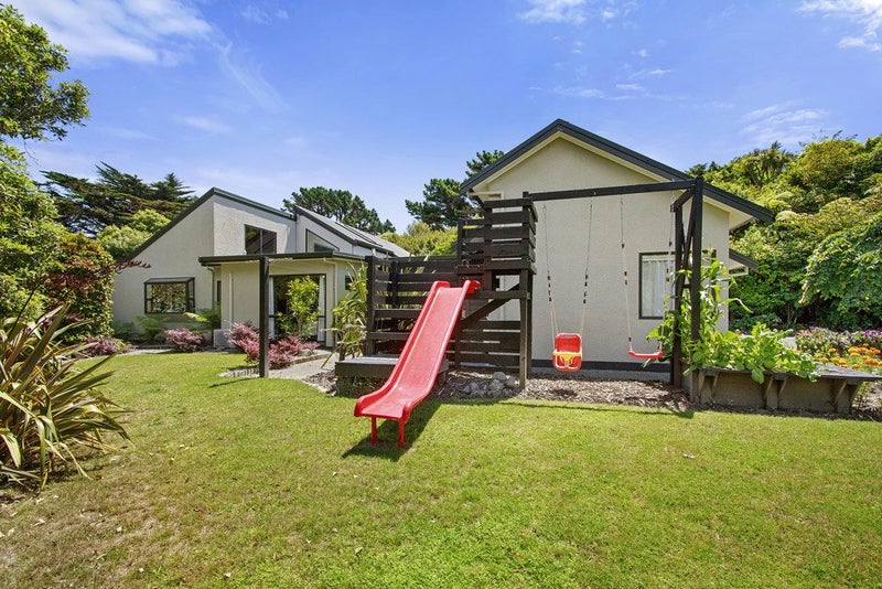 55 Pomare Road, Tirohanga, Lower Hutt - Carousel 2