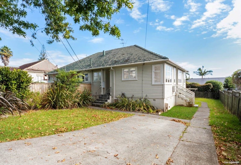 33 Rimu Street, New Lynn, Waitakere City, Auckland - Carousel 1