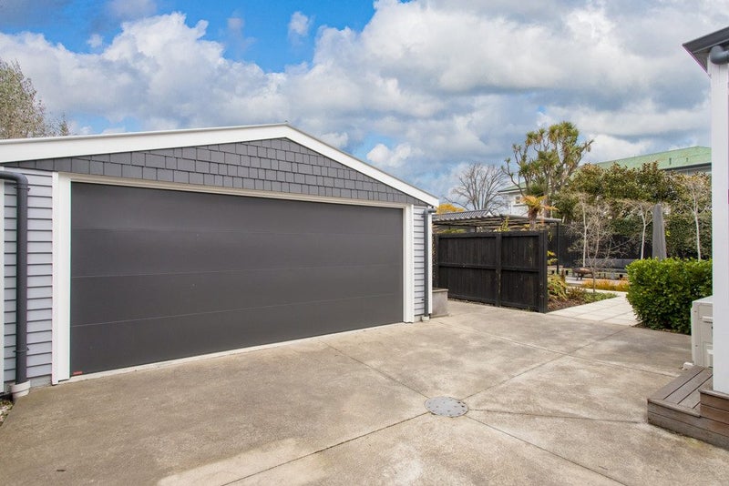 6 Hawkesbury Avenue, St Albans, Christchurch - Carousel 14