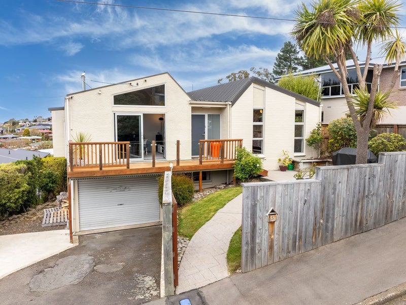 5 Larkins Street, Helensburgh, Dunedin - Carousel 1