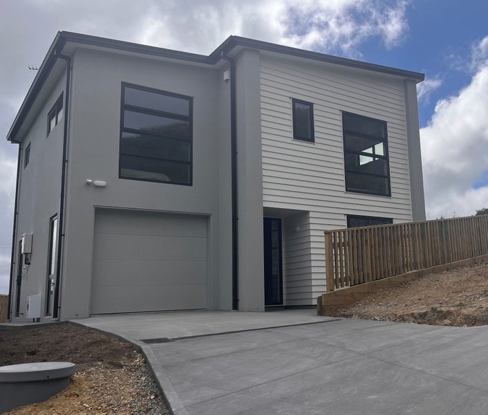 24 Camber Drive, Whitby, Porirua, Wellington - Carousel 2