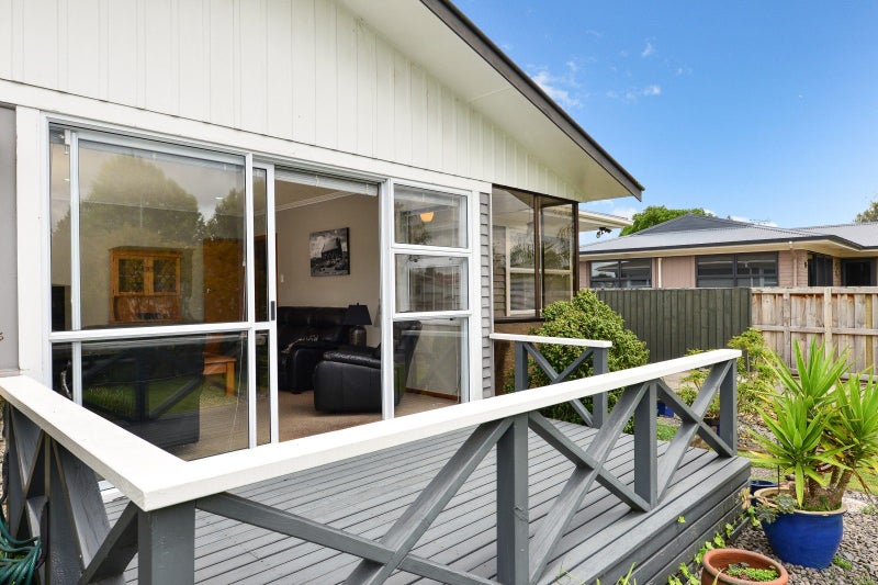 12 Thorpe Street, Fairview Downs, Hamilton - Carousel 2