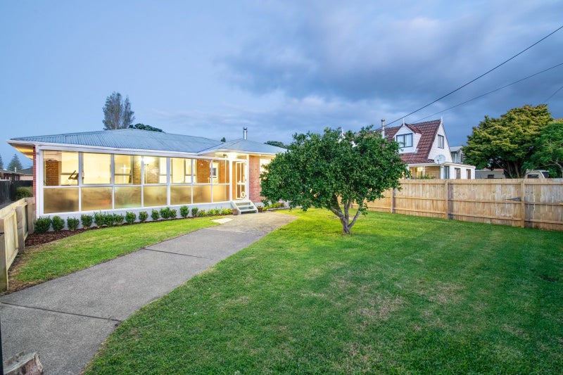 1/179 Centreway Road, Orewa, Orewa - Carousel 1