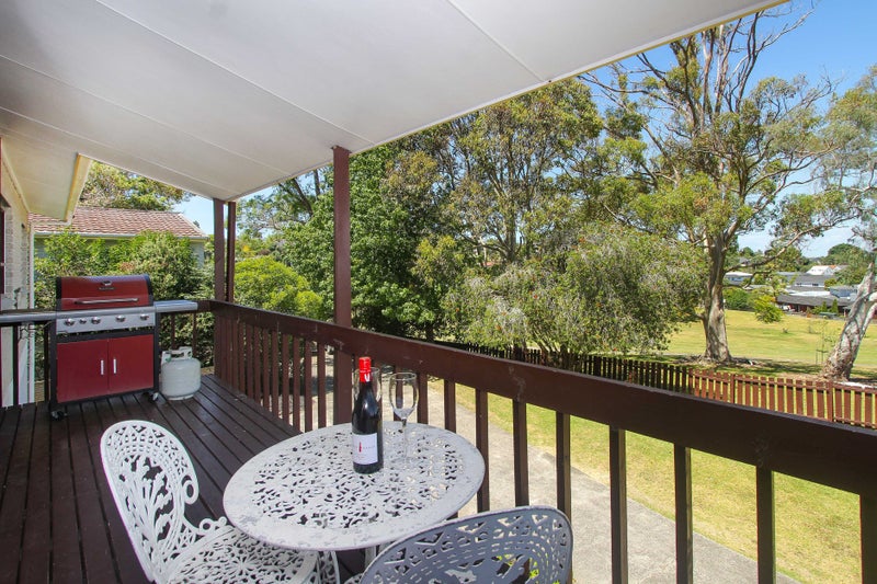 1/56 Knightsbridge Drive, Forrest Hill, Auckland - Carousel 2
