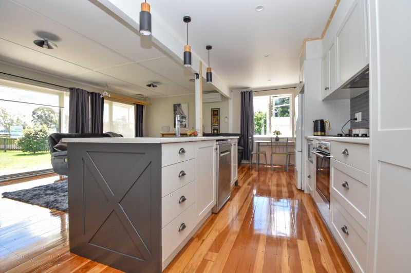 3394 State Highway 2, Clareville, Carterton - Carousel 1