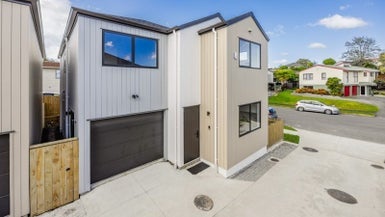 7 Marendellas Drive, Bucklands Beach, Auckland - Carousel 1