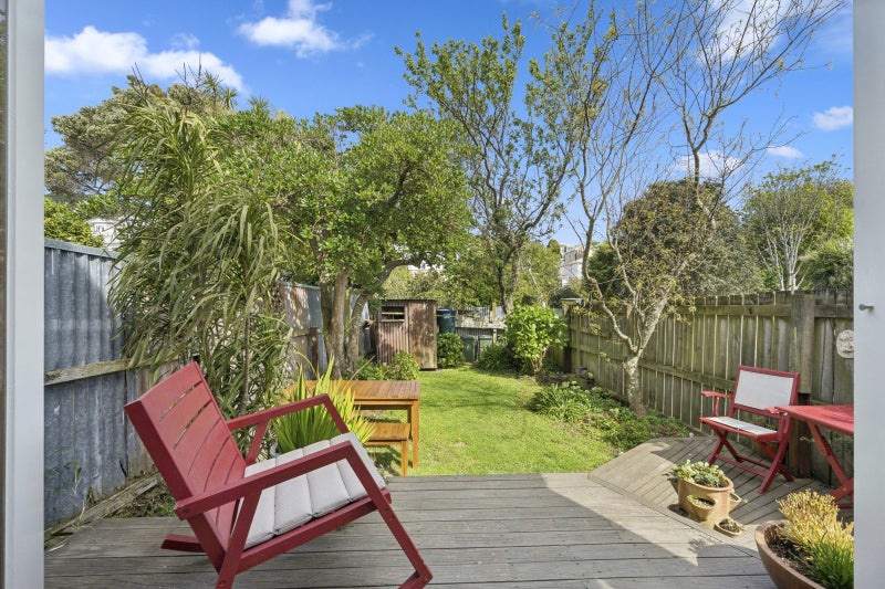 160 Tasman Street, Mount Cook, Wellington - Carousel 2