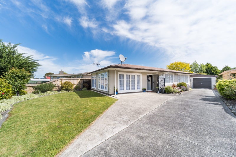 28 Karamea Crescent, Kelvin Grove, Palmerston North - Carousel 1