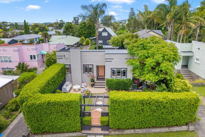 1/18 Gardner Avenue, New Lynn, Auckland - Carousel 2