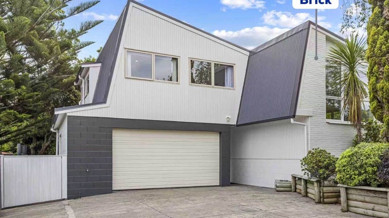 101 Stapleford Crescent, Browns Bay, Auckland - Carousel 1