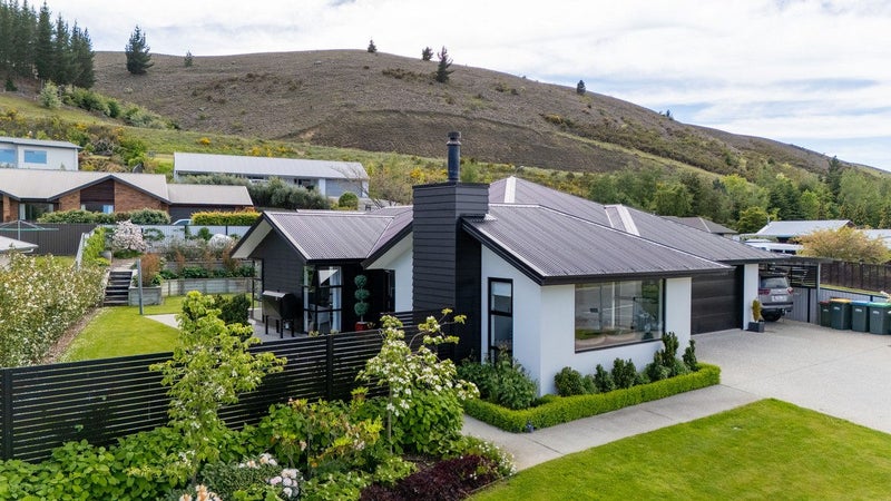 76 Shields Street, Clyde - Carousel 1