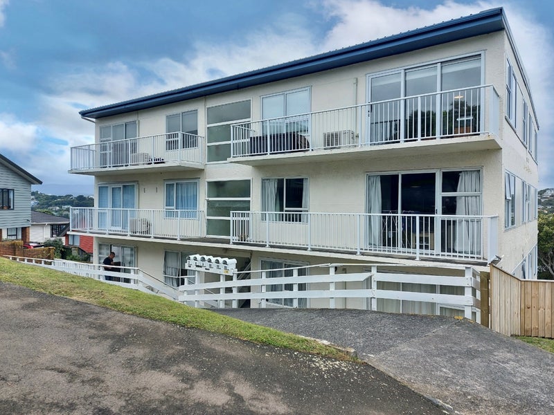 Property Valuation for 8/32 Akaroa Drive, Maupuia, Wellington Trade