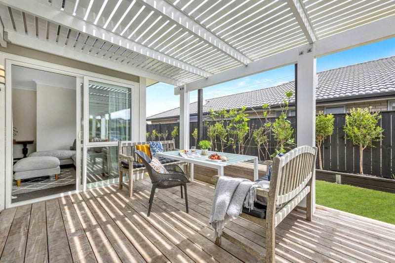 6 Weatherly Drive, Beachlands, Auckland - Carousel 2