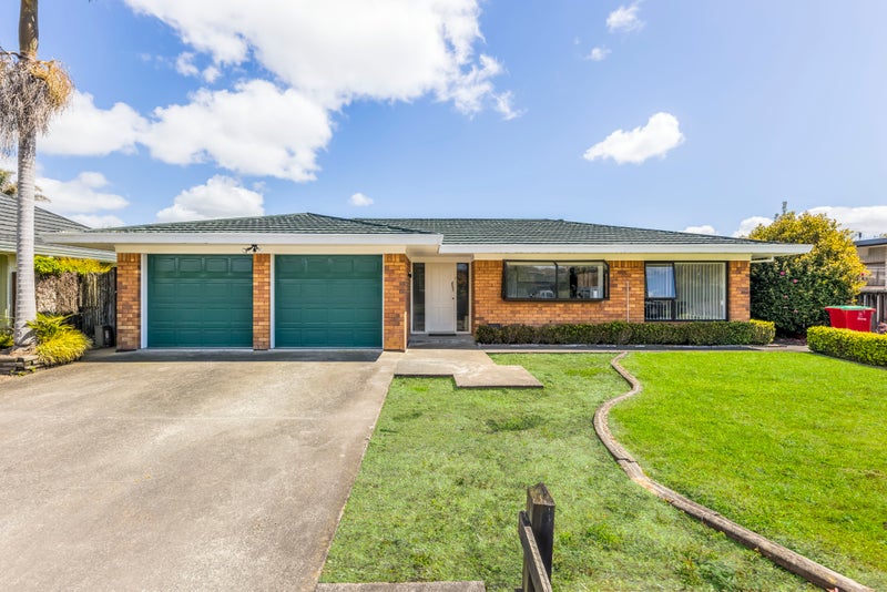 3 Zenith Place, Conifer Grove, Takanini - Carousel 2