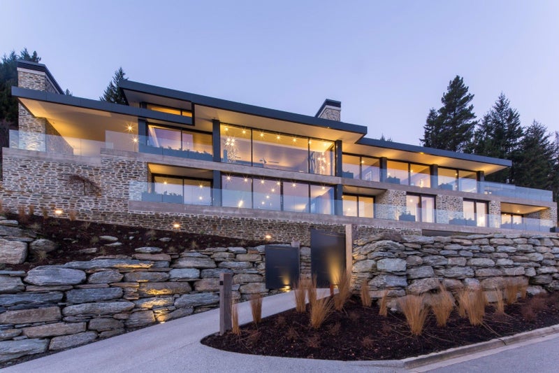 10 Pinnacle Place, Queenstown, Queenstown - Carousel 1