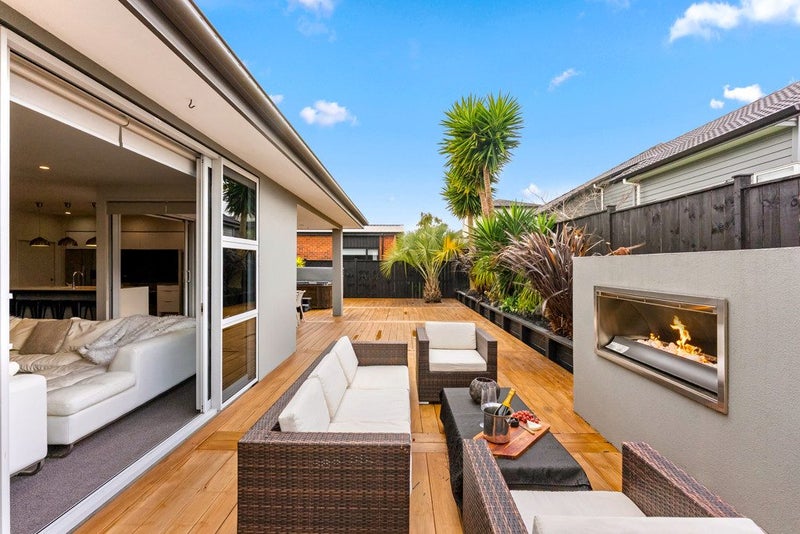 316 Harbourside Drive, Karaka, Papakura - Carousel 1