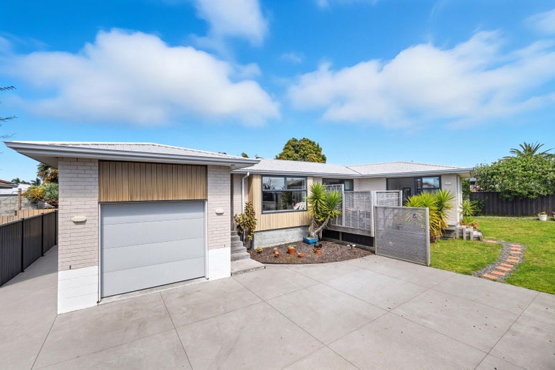 30A Links Avenue, Mount Maunganui, Tauranga, Bay Of Plenty - Carousel 1