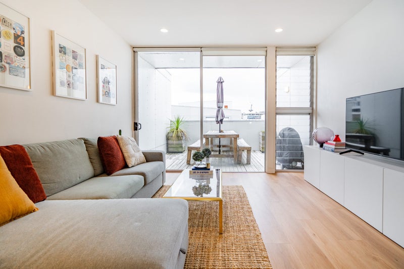 16D Fisher Point Drive, City Centre, Auckland City, Auckland - Carousel 1