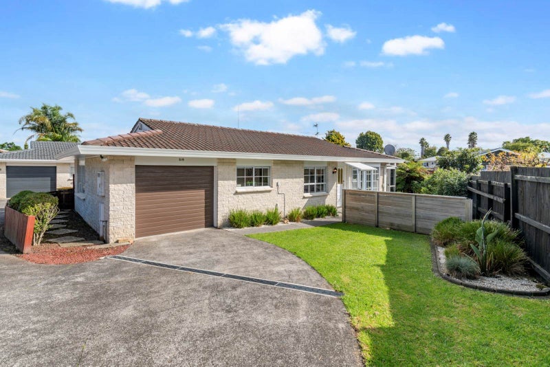 1/6A Keeney Court, Papakura, Papakura - Carousel 1