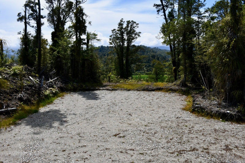 76A Eco Place, Little Wanganui, Karamea - Carousel 2