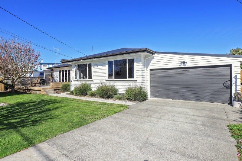 57 Te Aute Road, Havelock North, Havelock North - Carousel 1