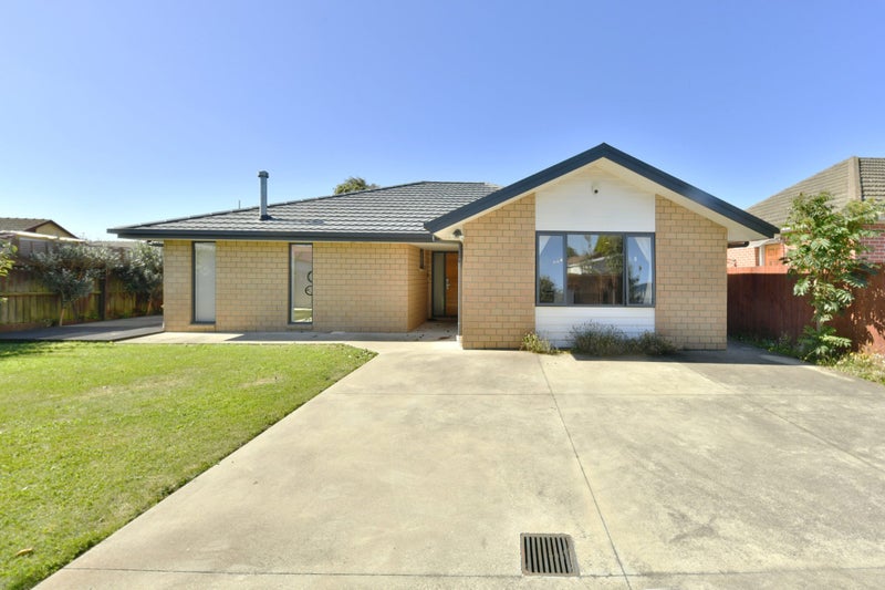 3B Dickson Crescent, Hornby, Christchurch - Carousel 1